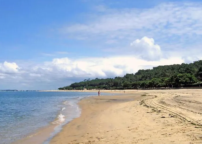 A Proche Et Centre - Fr-1-420-79 アルカション